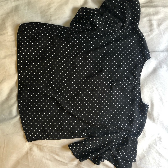 Polka Dot Cropped Blouse - Picture 3 of 4